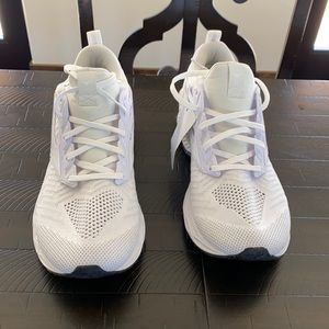 MIZUNO wave creation waveknit running shoes